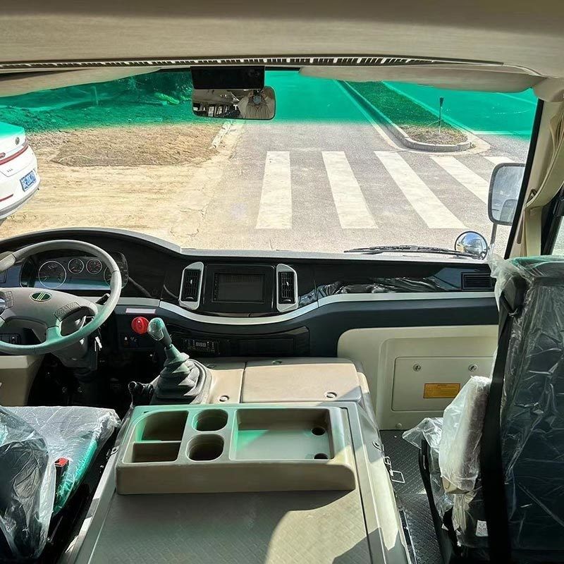 30 Sitzplätze RHD LHD Coaster Bus mit 215/75R17.5 Reifen und 30 1 Sitzplätze in Dubai