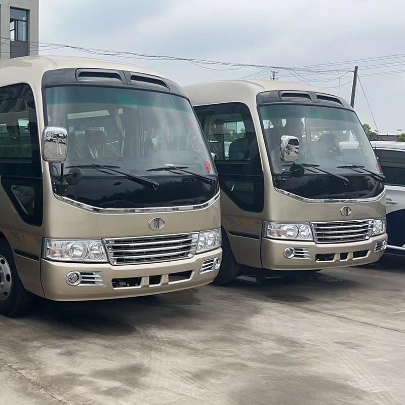 Elektrofahrzeug 4L Toyota-Straßenbus mit 21 1 Sitzplätzen und Rechtssteuer