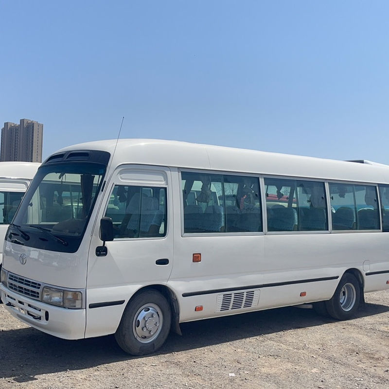 Gebrauchtes Toyota Coaster Bus mit Emission von EURO 3 und Handgetriebe in gutem Zustand