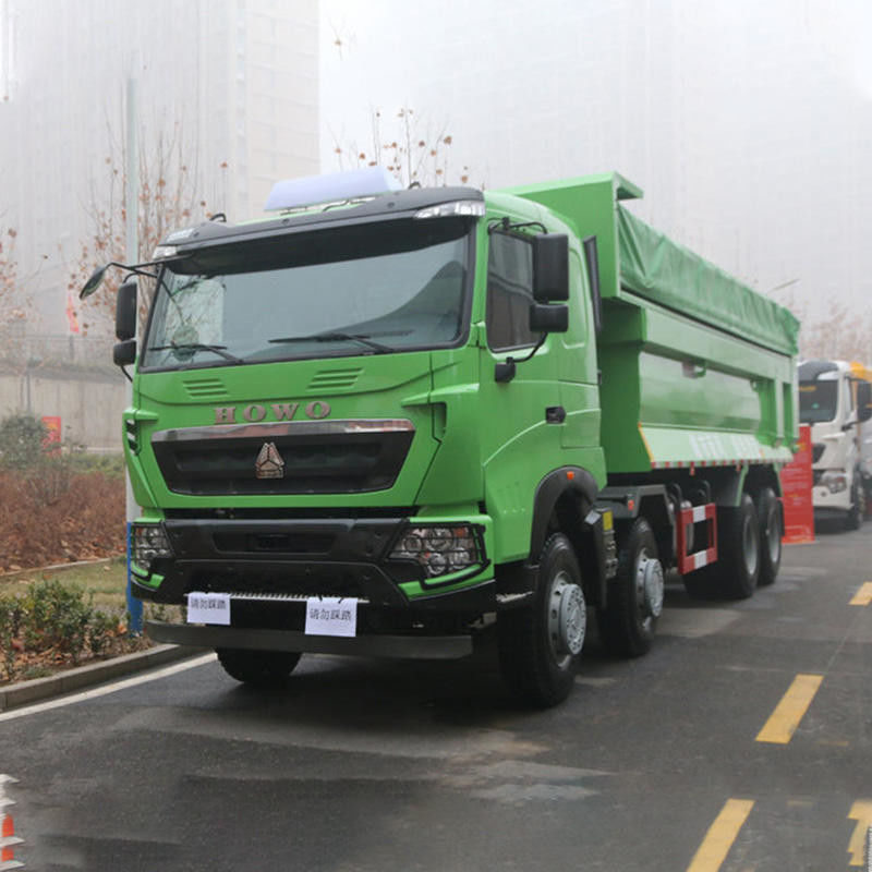 Howo 40 Tonnen Kapazität Tipper Truck mit Ladung Tank Länge ≥ 8m und WEICHAI Motor