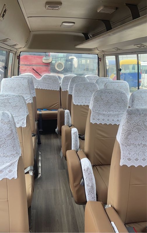 6-8L Motorkapazität Linkslenker Toyota Coaster Bus stark überholt Gebraucht Euro 3