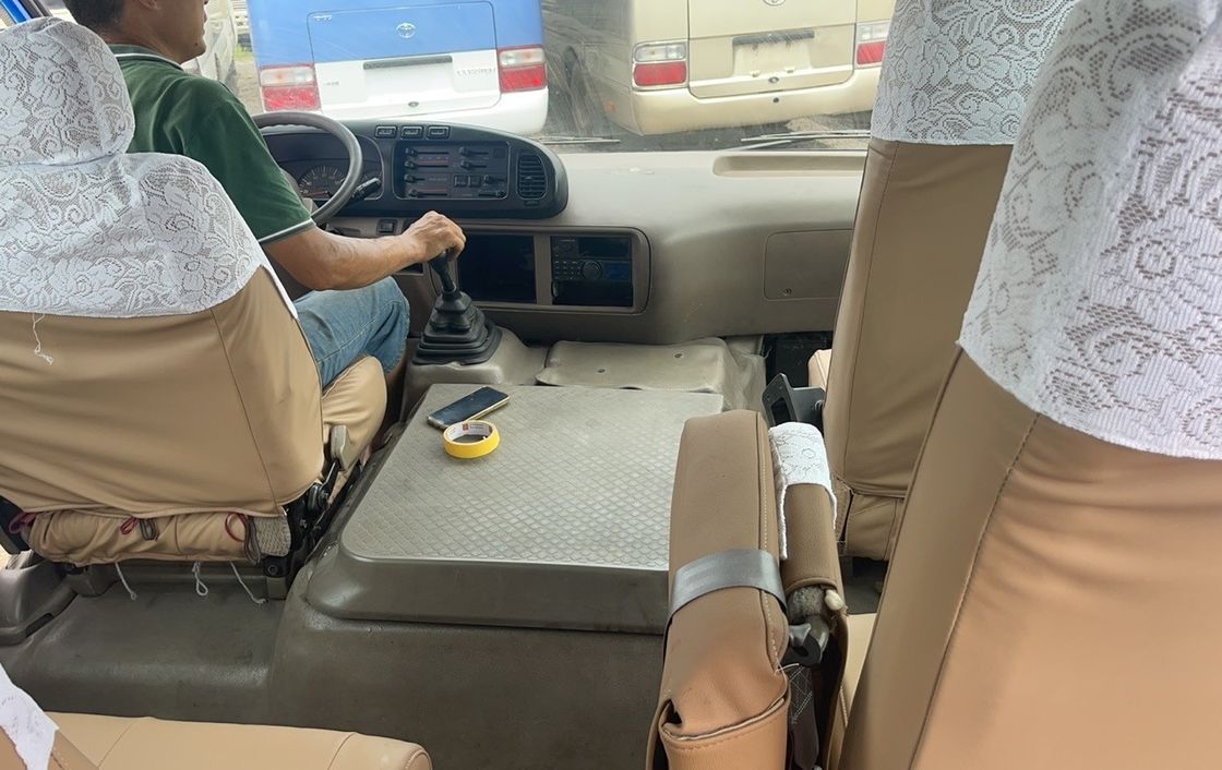 6-8L Motorkapazität Linkslenker Toyota Coaster Bus stark überholt Gebraucht Euro 3