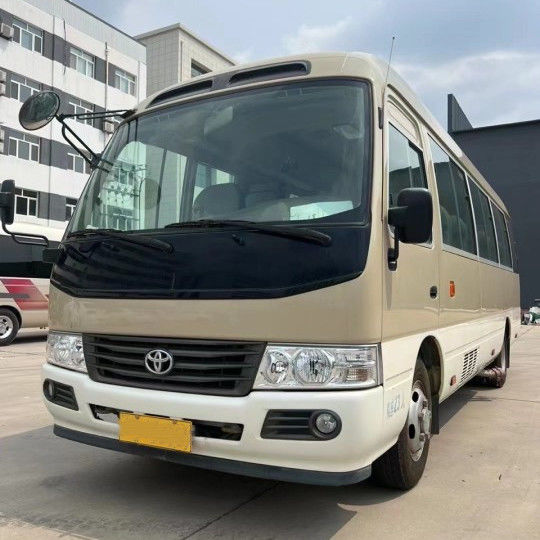 Manuelle Getriebe Typ 30-Sitzer Toyota Coaster Bus mit 7005*2040*2785mm Größe