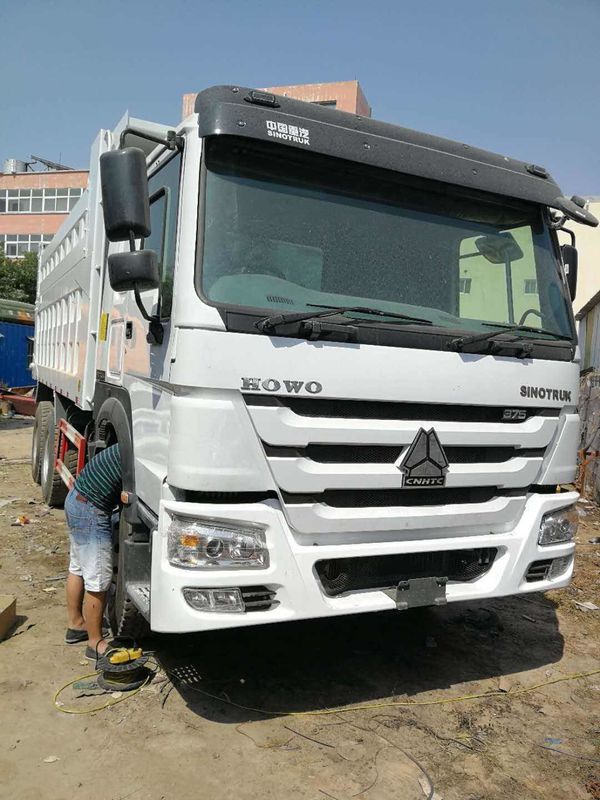 Gebrauchtes Sinotruck Howo 10 Räder 25 Tonnen Meter 20 Kubikmeter Dump Tipper Truck Euro 3 Manuell AC
