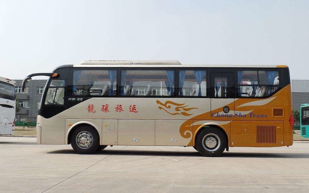Stadtbusse Luxusbusse 10m Länge Linkslenker Diesel 47 Sitzplätze Personenbus