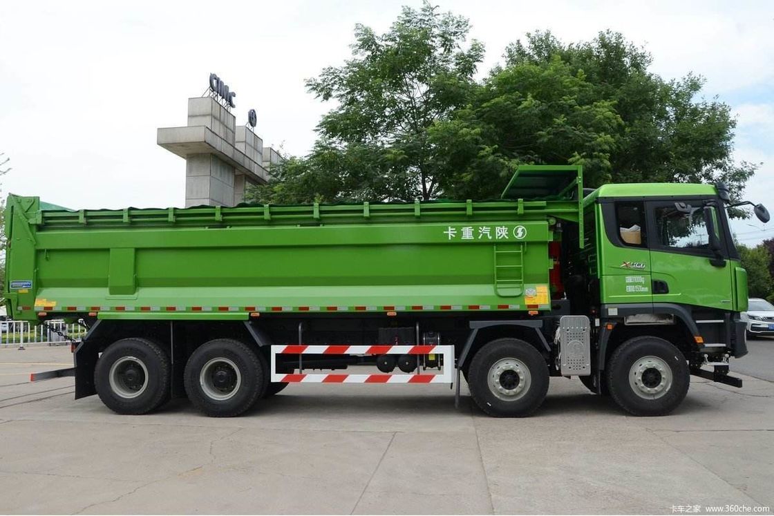 500-600L Kraftstoffbehälter Shacman X3000 8x4 Schwerlast-Dump Tipper Truck 25 M3 30-50 Tonnen