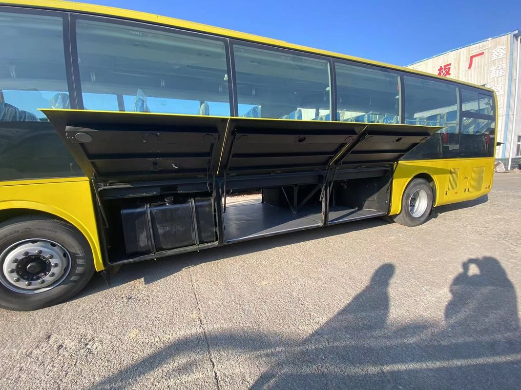 Gebraucht 65-Sitzer ZK6121 12m Bus mit 8,4L Hubraum und linksseitigem Lenkrad