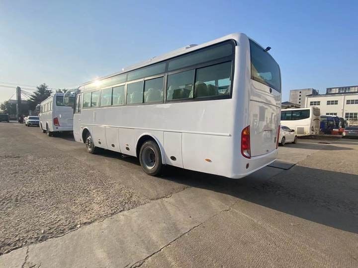 7m 35 Sitzer Frontmotor Gebraucht Bus Bus Manualgetriebe Maximalgeschwindigkeit 71 90 km/h