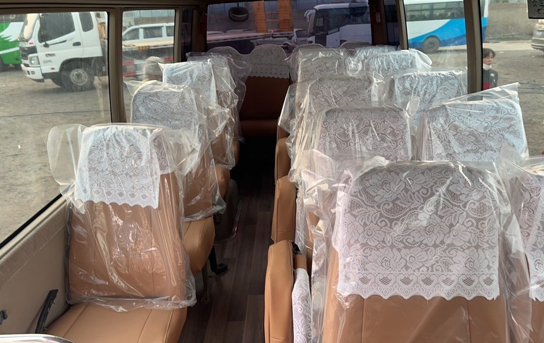 G.V.W. 6750kg recht gebraucht, komfortabel, speziell gefärbter Bus zum Verkauf