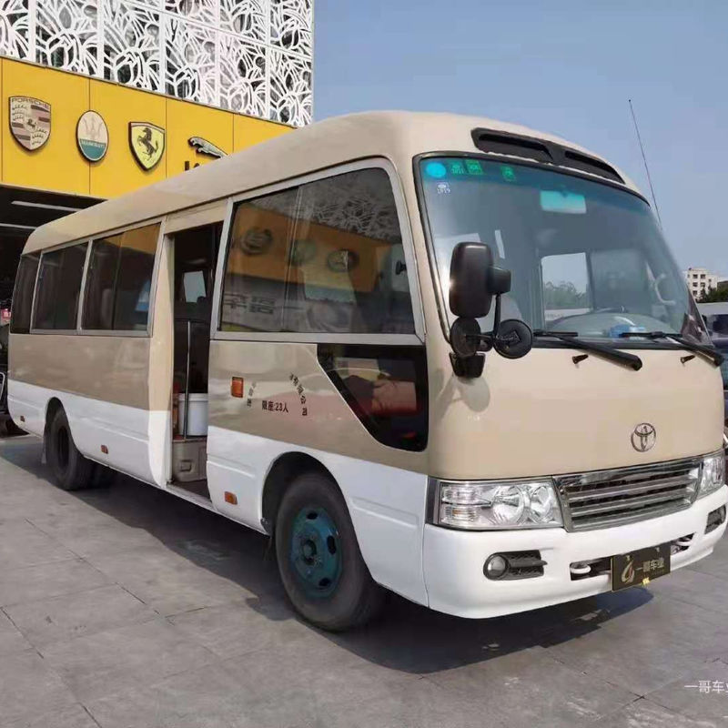Toyota Coaster Diesel 30-Sitzer Bus mit Handgetriebe und maximaler Geschwindigkeit von 120 km/h