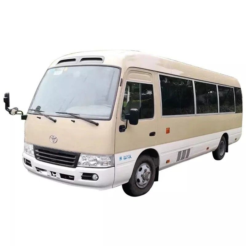 Beliebter, in gutem Zustand befindlicher Toyota Coaster Bus mit 7.00R16 Reifen und 3935 mm Radstütze
