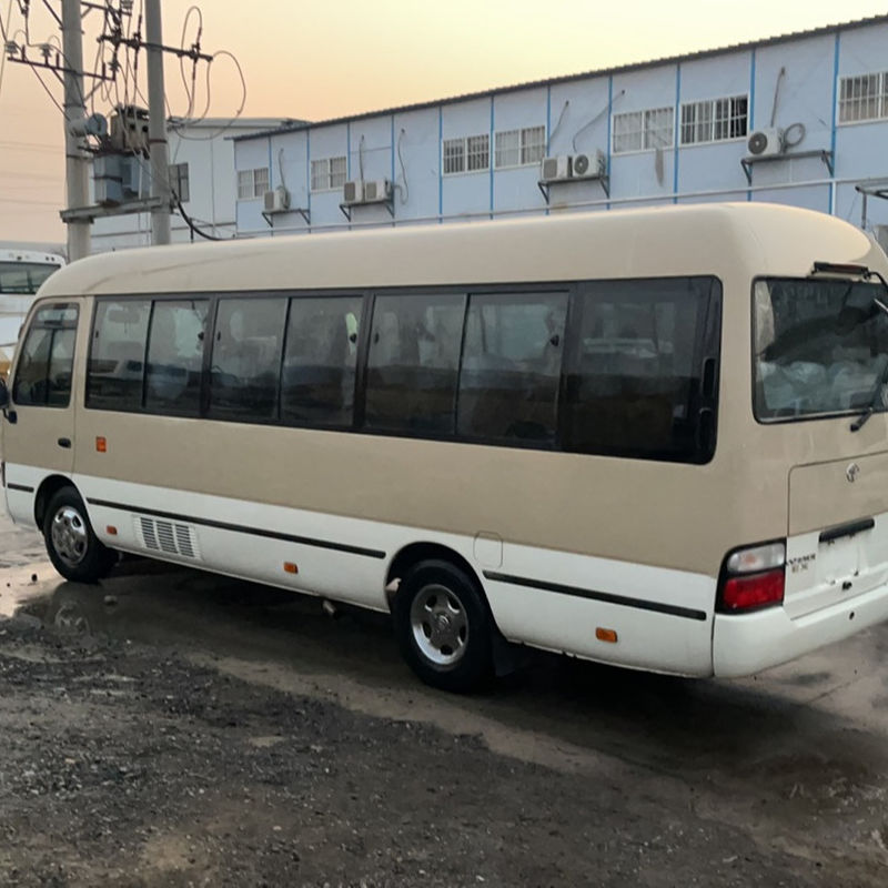 30 Sitzplätze Gebraucht Toyo ta Coaster Bus mit Euro 3 Emissionsstandard und in gutem Zustand