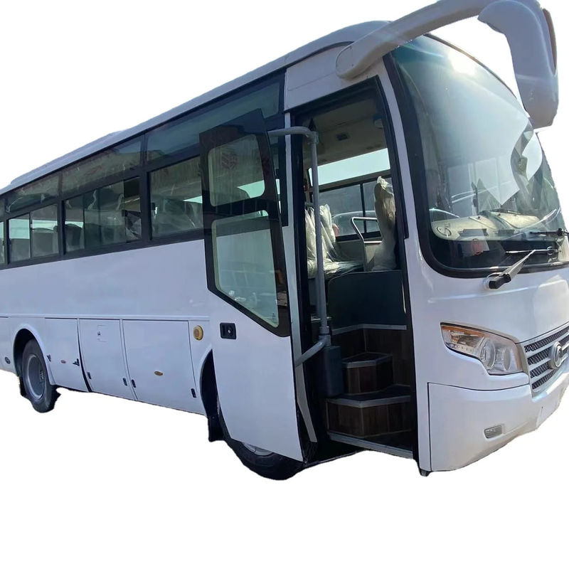 Dieselmotorfahrerbus mit Kraftstofftyp Diesel und Höchstgeschwindigkeit 111 130 km/h