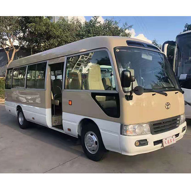Yuchai Motor Gebraucht Toyota Coaster Minibus mit 30 Sitzplätzen und Euro 2 Emissionsstandard