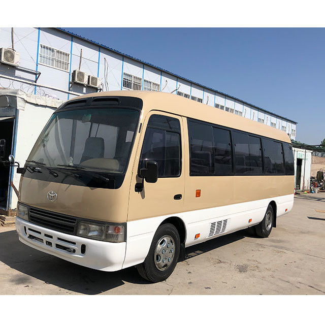 Yuchai Motor Gebraucht Toyota Coaster Minibus mit 30 Sitzplätzen und Euro 2 Emissionsstandard