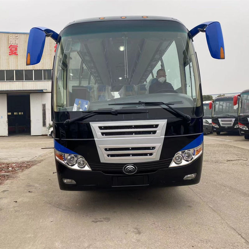 Ausgestatteter 57-Sitzer-Touristenbus Luxusbus mit 4-6-Liter-Motorkapazität