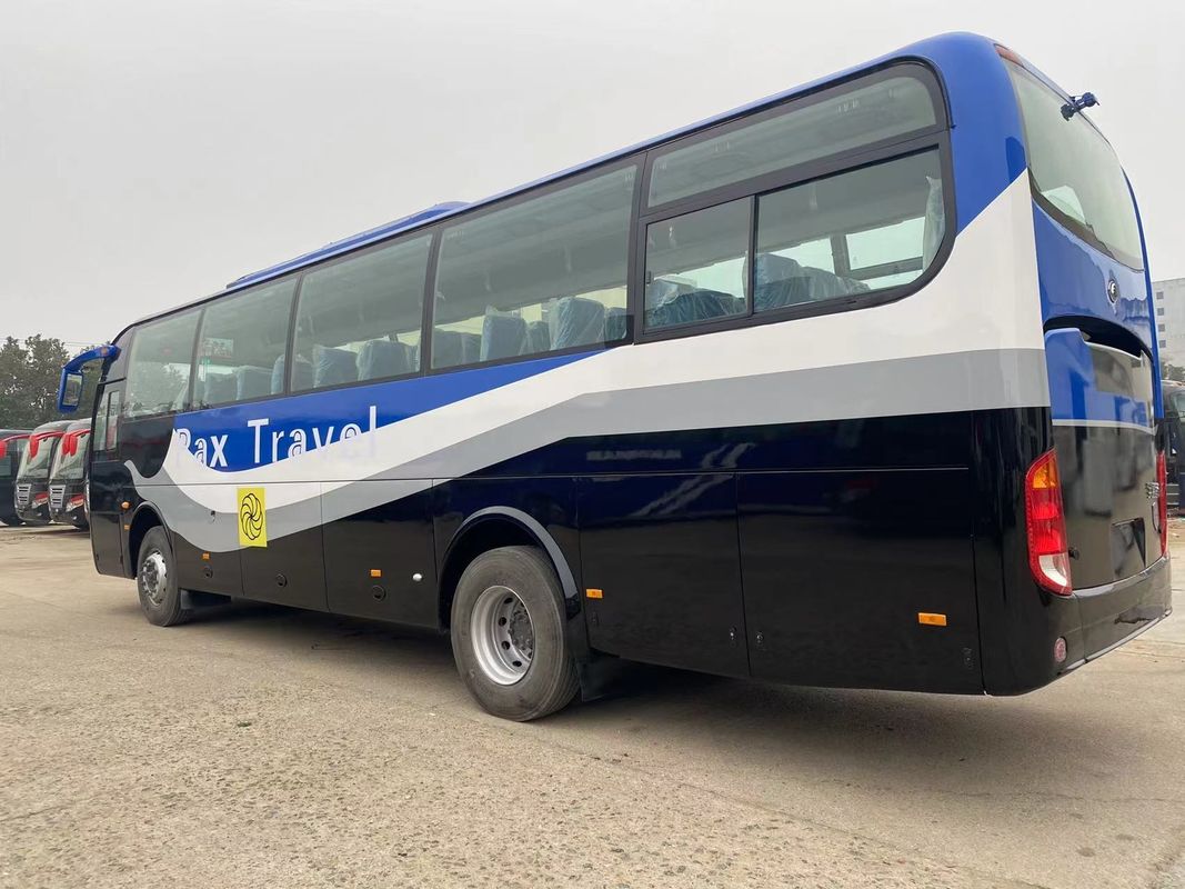 Ausgestatteter 57-Sitzer-Touristenbus Luxusbus mit 4-6-Liter-Motorkapazität