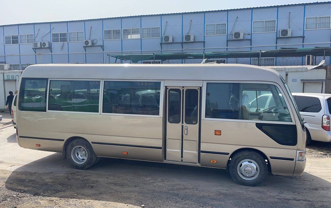 7m Toyota-Straßenbus mit 30 Sitzplätzen Maximale Gesamtmasse 5400kg 16/10 Annäherungs-/Abfahrtswinkel