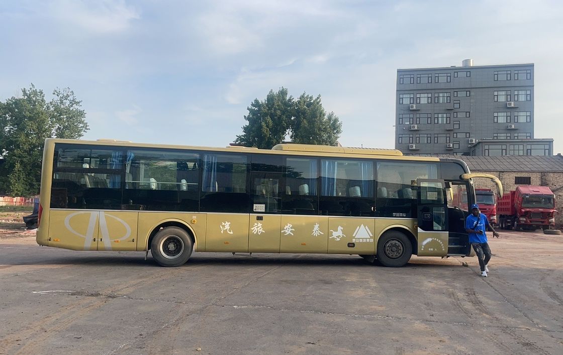 Kraftstofftyp Diesel Gebraucht 65-Sitzer Luxusbus in Nizza Busse