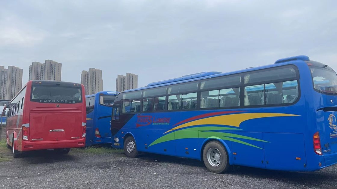 Diesel-Typ Gebrauchtbus mit 60 Sitzplätzen RHD Rechtsfahrt und guter Zustand