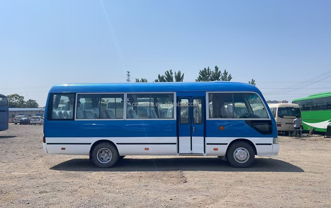16-30 Sitzplätze Gebrauchtbus Toyota Coaster mit Euro 3-Emissionsstandard in gutem Zustand