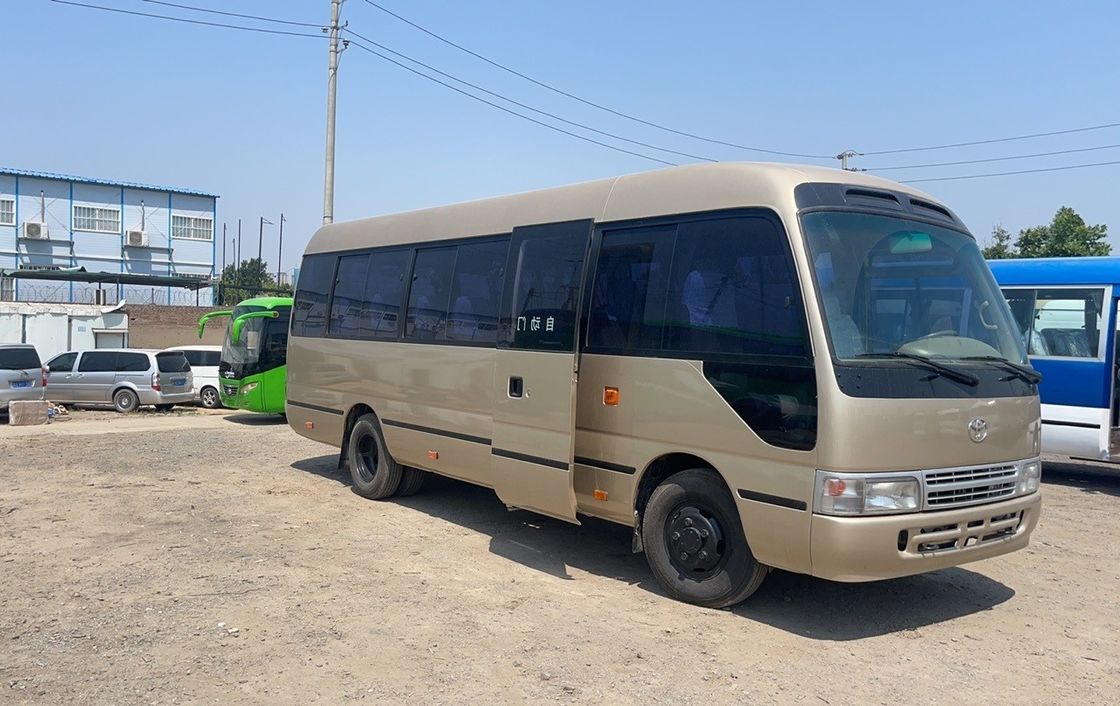 Gebrauchtes Toyota Coaster 2020 Diesel LHD Bus Euro 3 Emissionsstandard 9.00R20 Reifen 25 Sitzplätze