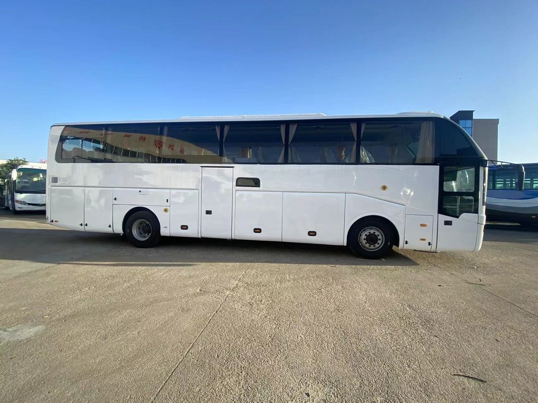 Kundenanforderung 60 Sitzplätze Luxusbusse mit 65 Sitzplätzen Youtong Gebrauchtbus