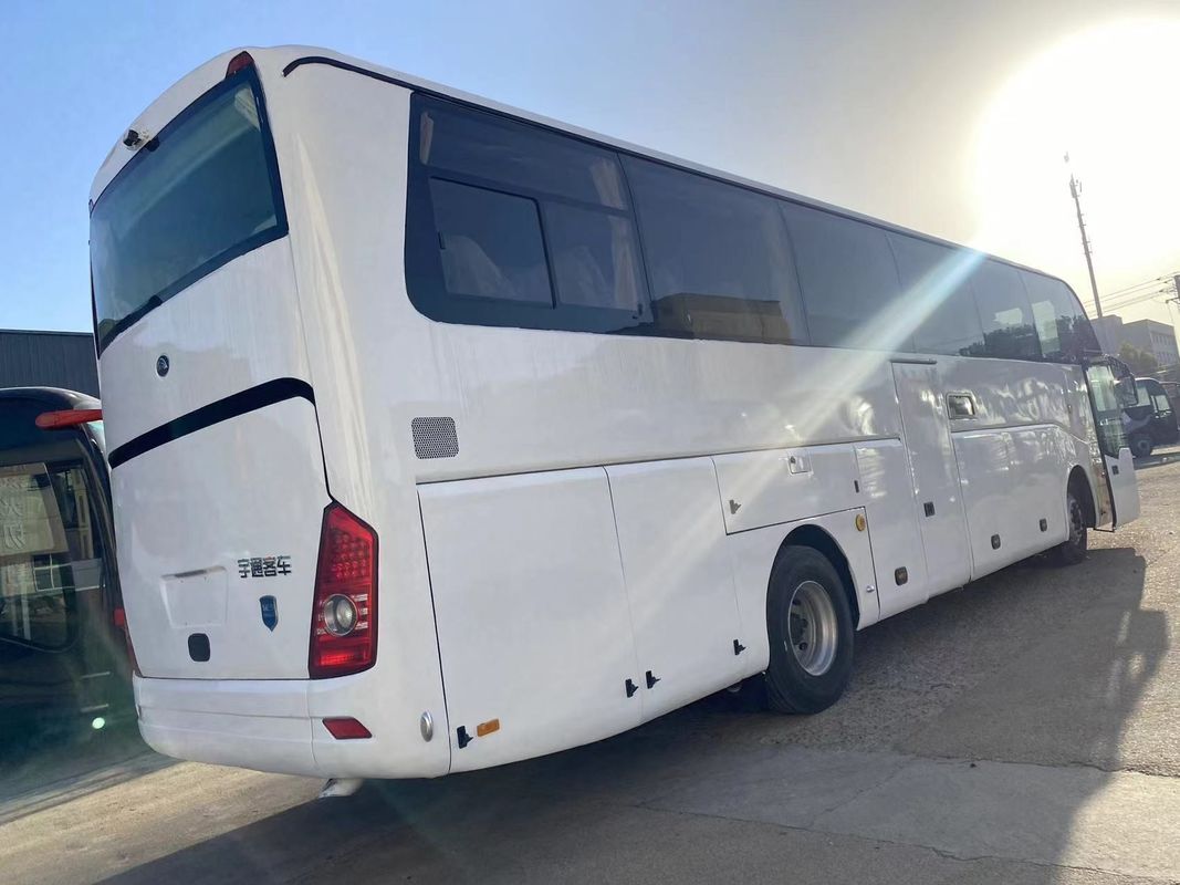 Kundenanforderung 60 Sitzplätze Luxusbusse mit 65 Sitzplätzen Youtong Gebrauchtbus