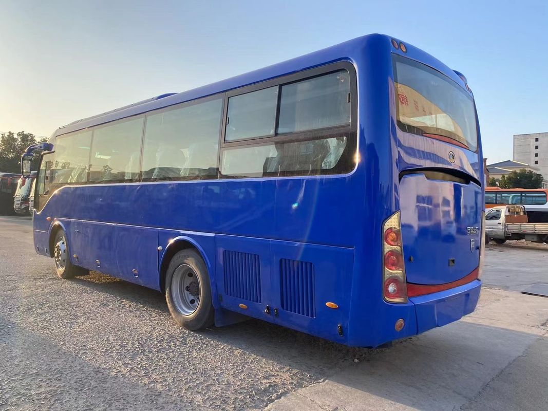 Verkauf von 40 Sitzplätzen Gebrauchtbus mit Emissionsstandard Euro 3 und Motorkapazität 6-8L