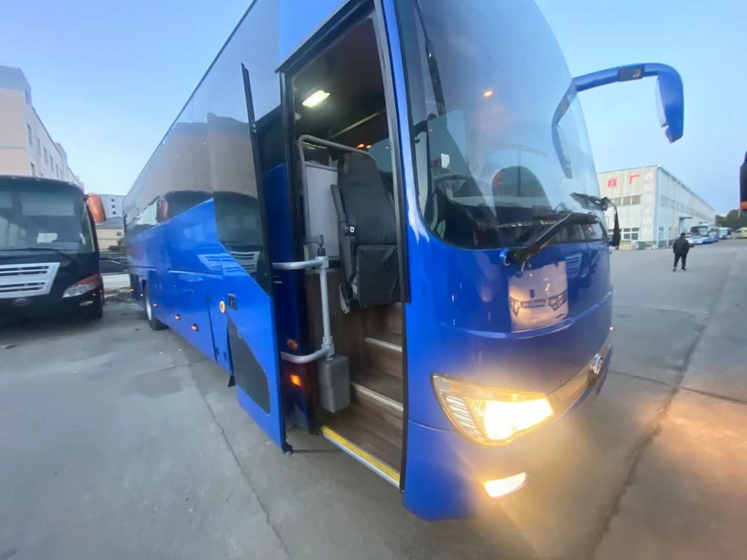 Verkauf von 40 Sitzplätzen Gebrauchtbus mit Emissionsstandard Euro 3 und Motorkapazität 6-8L