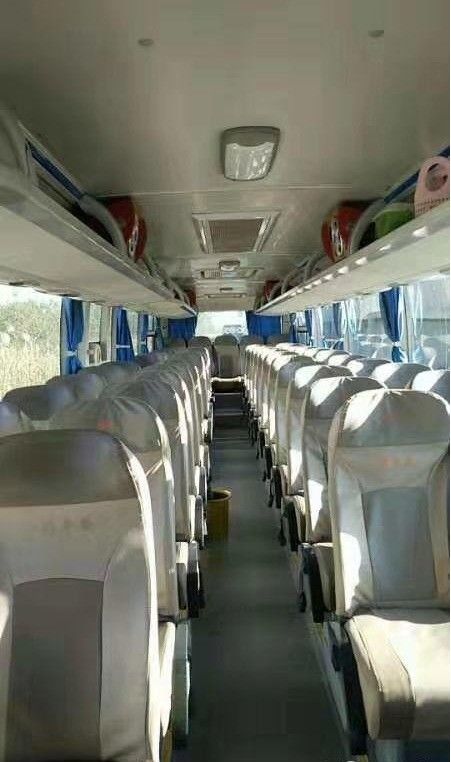 55-Sitzer Linkslenker Diesel-Passagierbus mit 53 1 1 Sitzplätzen und Höchstgeschwindigkeit 91-110 km/h