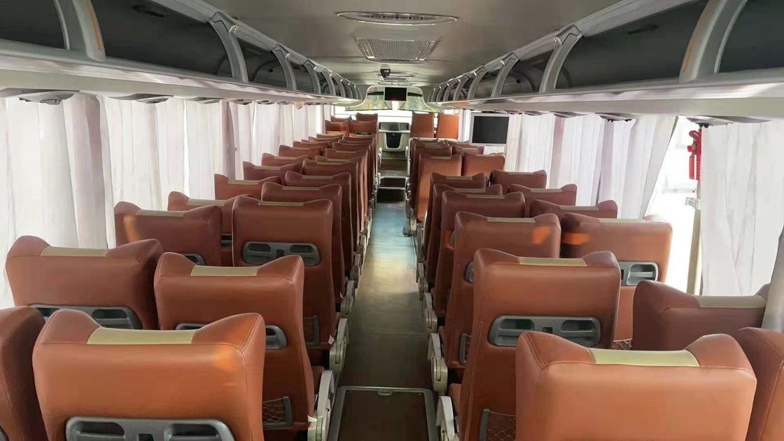 65-67 Sitzplätze LHD Bus mit Dieselkraftstoff und maximaler Geschwindigkeit von 100 km/h
