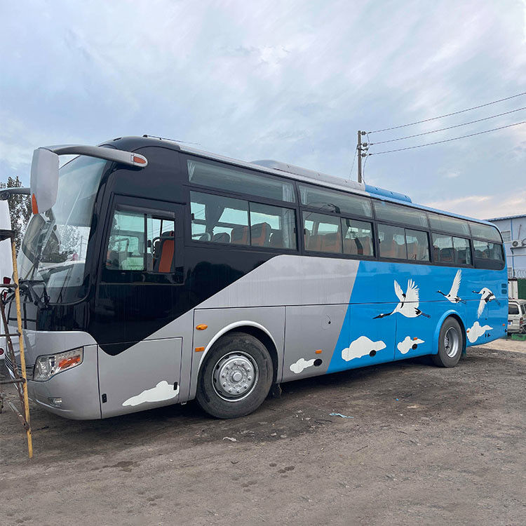 Erschwingliche 6107 47-Sitzer-Busse mit Klimaanlage 32000Kcal/h und 6 8L Motorkapazität