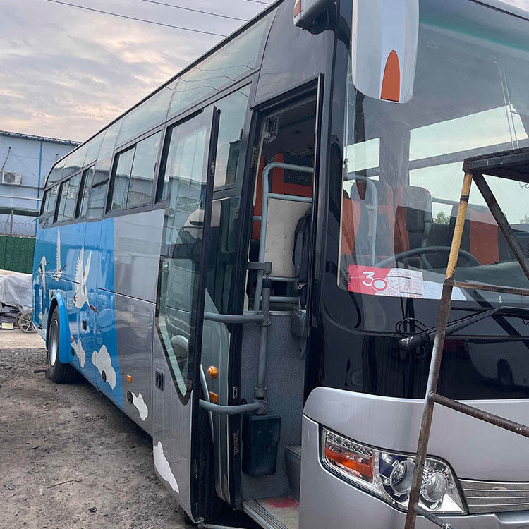 Erschwingliche 6107 47-Sitzer-Busse mit Klimaanlage 32000Kcal/h und 6 8L Motorkapazität