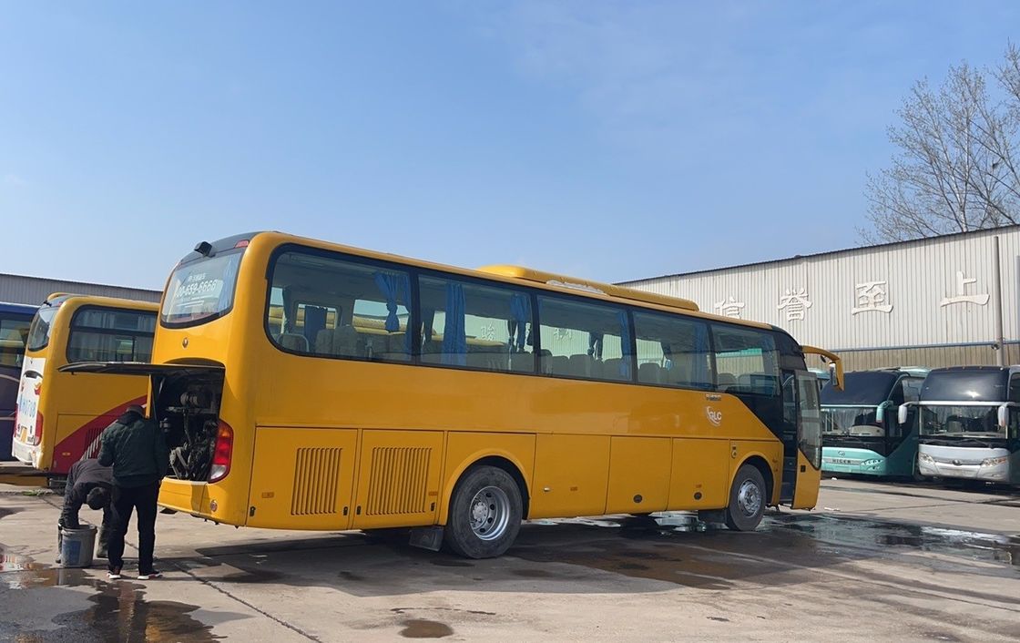 Gebrauchtbusse für den Pendelverkehr 51 Sitzplätze Gebrauchtbus Bus Fine Linksfahrer Verkauf