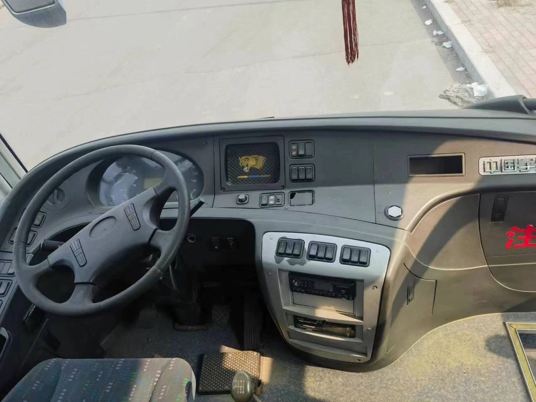 Gebraucht 65-Sitzer Bus Bus Linksfahrer geeignet für Gruppenbeförderung