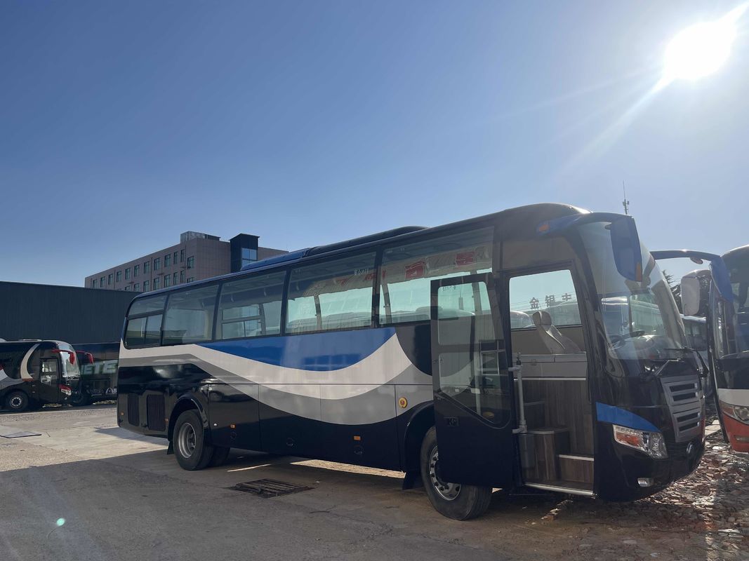 35 Sitzplätze Gebrauchttouristenbus Gebrauchtcoach Bus Party Bus Motor Kapazität 6-8L Lenkung LHD