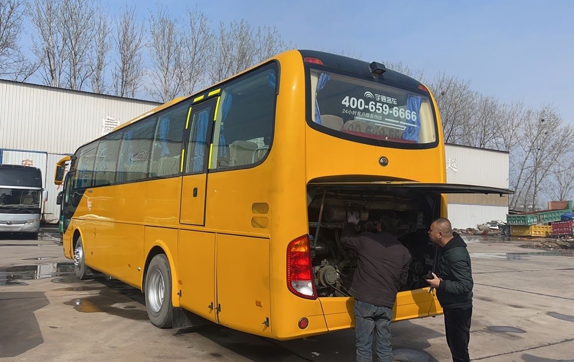 Yuchai Motor 61 Sitzplätze öffentlicher Bus Bus Luxustour Passagierautobus 60 Sitzplätze Bus