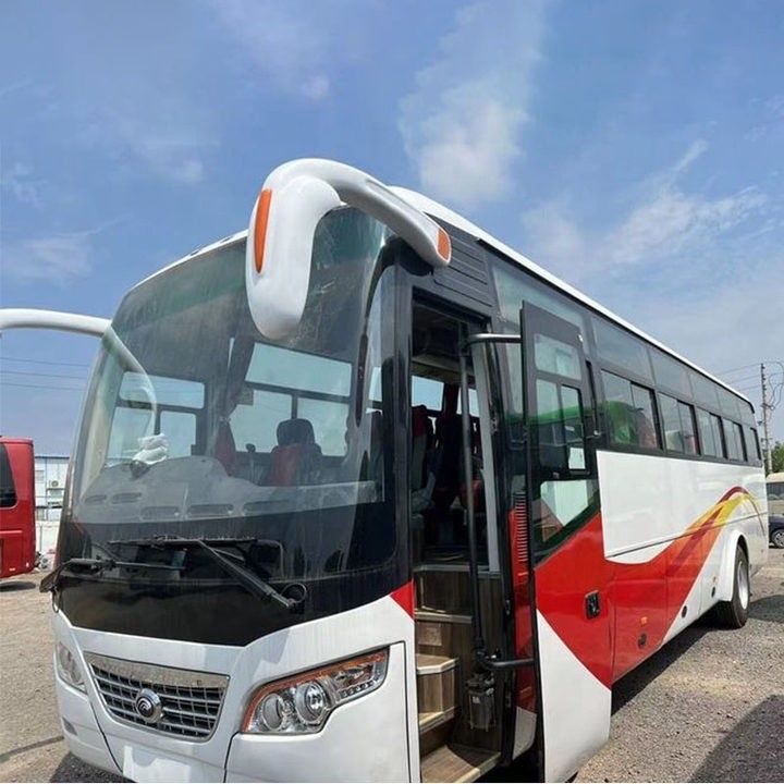 Rechte Steuerung Gebrauchtbus Bus Diesel Luxusbus mit Servolenkung 5.5T/11T Achsen