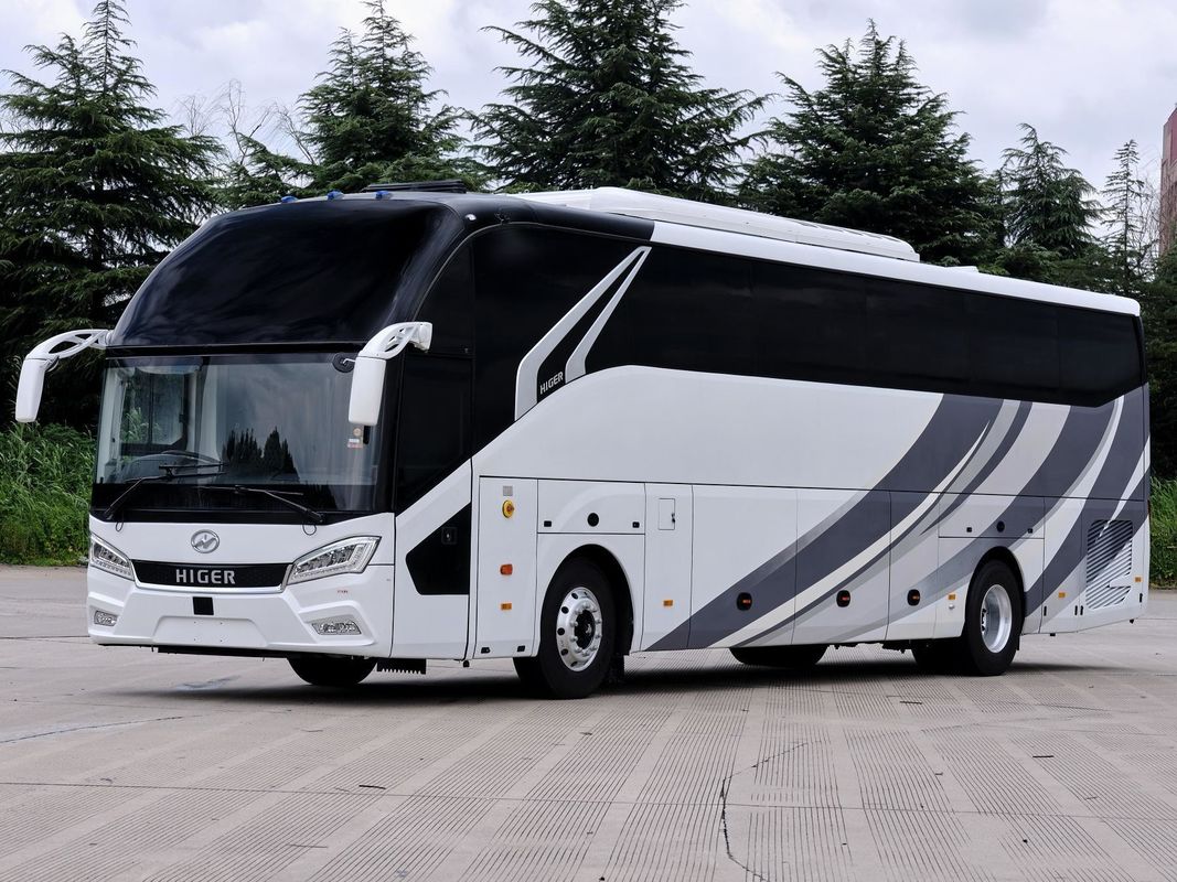 Links Fahren 12m 50 Sitzplätze Yuchai Motor Handgetriebe Passagierbus Bus