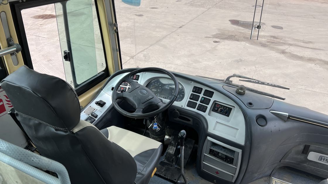 In gutem Zustand Gebraucht Diesel 65 Fahrgastwagen Bussitze 50 G.V.W. 15600kg