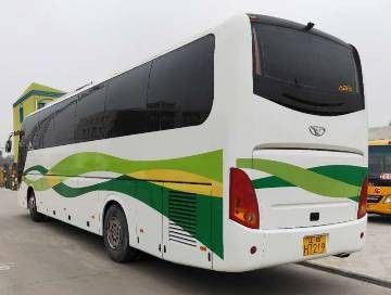 12m Touristenbus 2010 Gebrauchtbus mit 55 Sitzplätzen und geräumigen Sitzplätzen