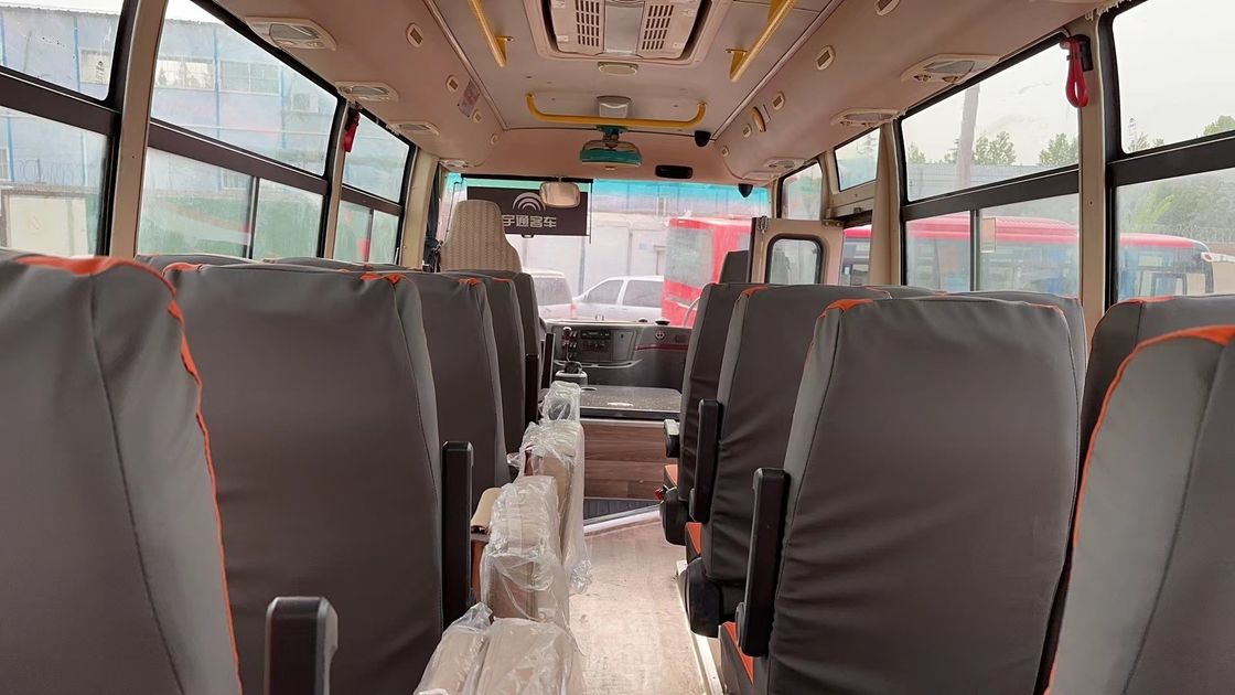 Gebrauchtes Youtong City Passagierbus mit 3300 mm Radstütze und 90 L Kraftstoffbehälter