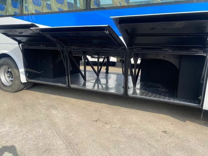 Gebrauchtbus mit 50-65 Sitzplätzen und Euro 3-Emissionsstandard in ausgezeichnetem Zustand