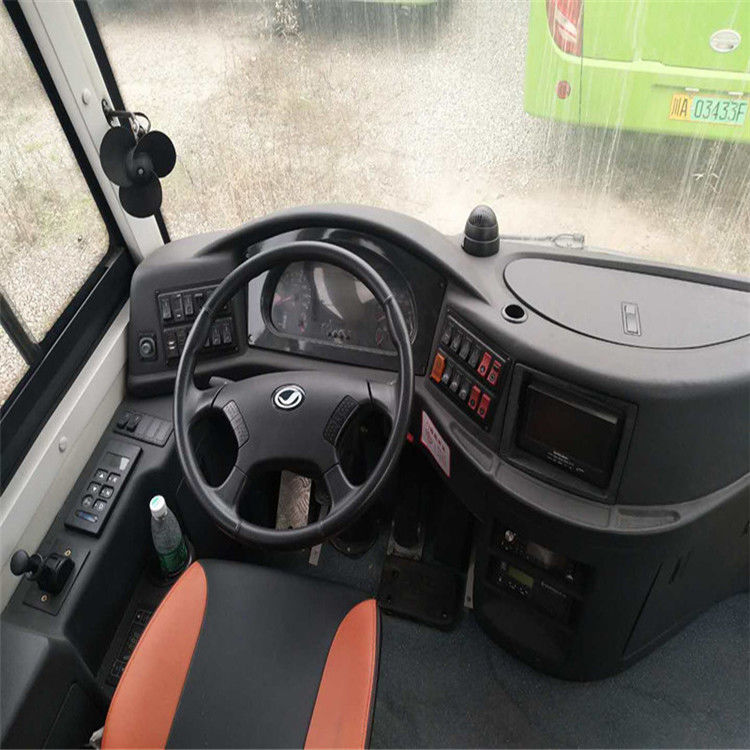 16500 kg G.V.W. Yuchai-Motor Diesel 45-Sitzer gebrauchtes CNG-Bus mit Toilette