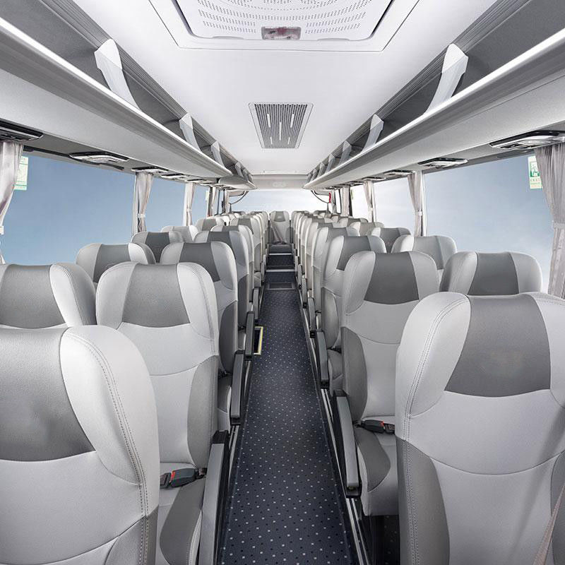 10m Luxus-Touristenbus mit YC6L260-30 Dieselmotor und maximaler Geschwindigkeit von bis zu 100 km/h