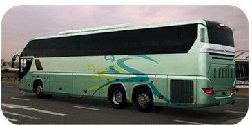 60-Sitzer Luxus-Modell-Bus mit Dongfeng Dona Achse und 298/80R22.5 Reifen im besten Fall