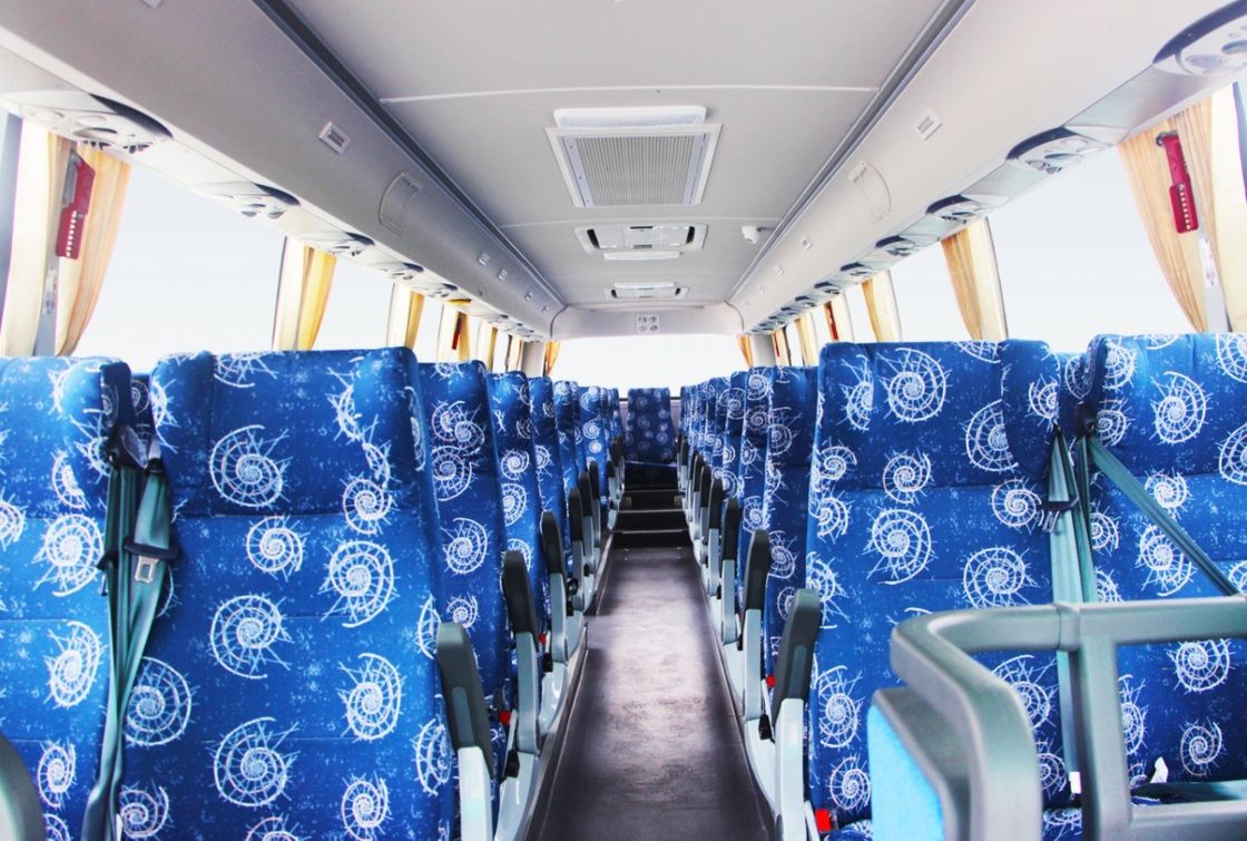 Gebrauchte Busse mit 180 PS 42-Sitzer-Coach mit YC6J245-20-Motor und LHD/RHD-Antrieb
