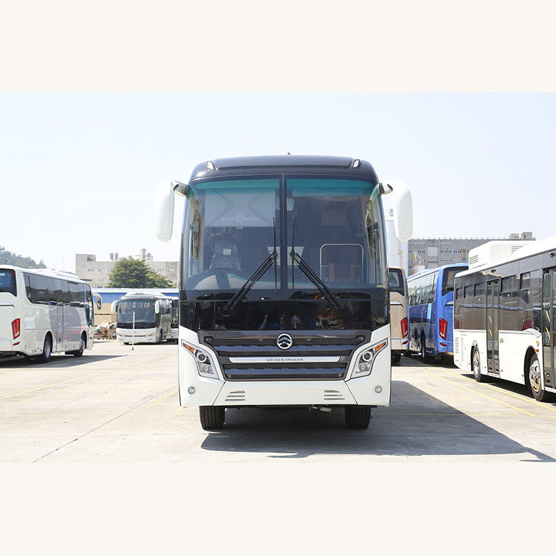 s Umgebaute Busse mit 57 Sitzplätzen mit einer Motorkapazität von 6 8 L und einer Gesamtgewichteschicht von 15000 kg