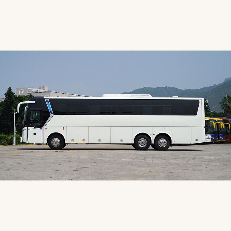 s Umgebaute Busse mit 57 Sitzplätzen mit einer Motorkapazität von 6 8 L und einer Gesamtgewichteschicht von 15000 kg